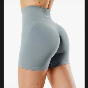 Alphalete amplify shorts